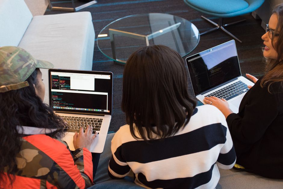 Modul Vertiefung: Projektarbeit und Code-Review im Unterricht